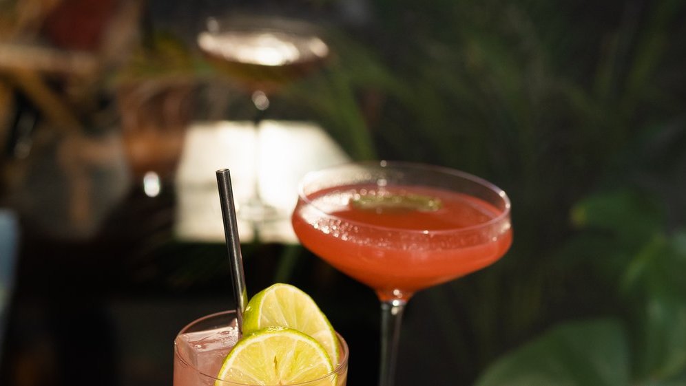cocktail mit limette